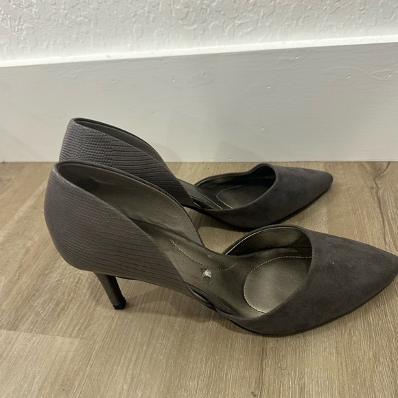 Bandolino gray pumps - Picture 4 of 4